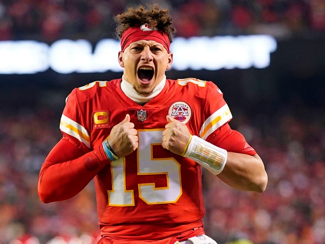 Det legendariska livet för NFL nr 15-tröjan har börjat